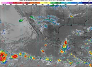 Cielo medio nublado a nublado durante el día, con probabilidad de chubascos acompañados de descargas eléctricas en Michoacán