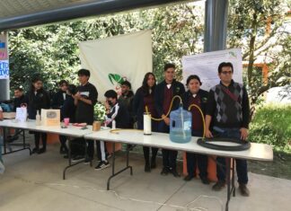 Estudiantes del Cecytem Uruapan participan en evento de ciencias