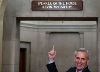 El republicano McCarthy, elegido presidente de la Cámara Baja en la decimoquinta votación tras una insólita rebelión
