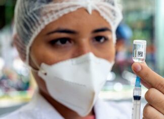 Intensifican esfuerzos para llevar vacunas contra COVID-19 a las poblaciones más frágiles de América Latina