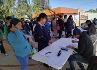 Beneficiados con beca Benito Juárez, 99% de alumnos del Cecytem