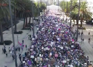 Marchan miles de personas por el 8M