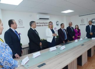 Rectora pide confianza en semillero de profesionistas egresados de la Universidad Michoacana