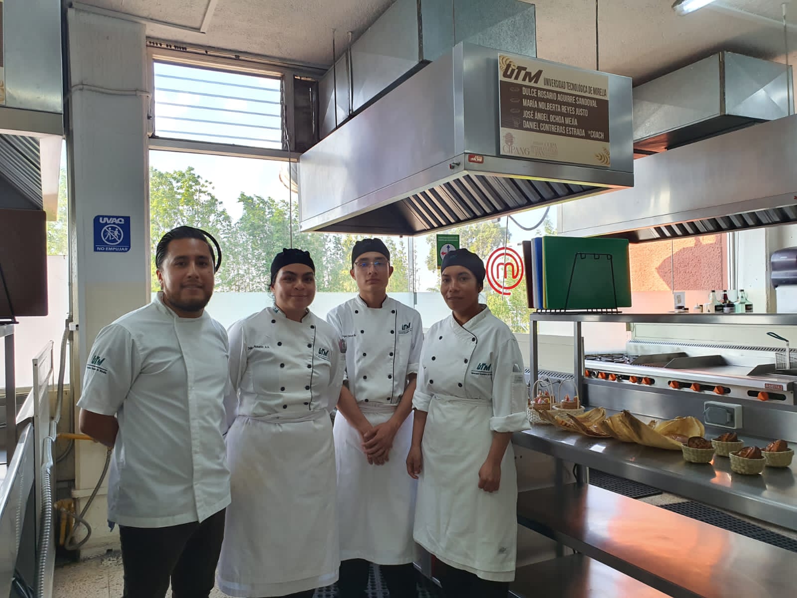 PHOTO-2023-06-08-17-59-32