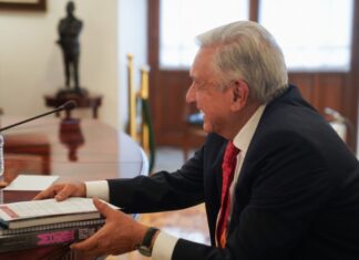 Comunicación digital del presidente AMLO llega a Threads; llama a evitar manipulación y uso de bots