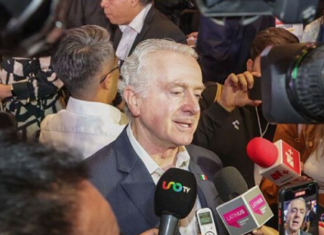 Santiago Creel se registra como aspirante a candidatura de Va por México