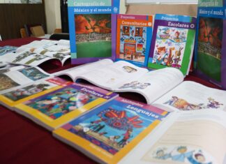Enseñarán con nuevos libros más de 35 mil docentes en Michoacán