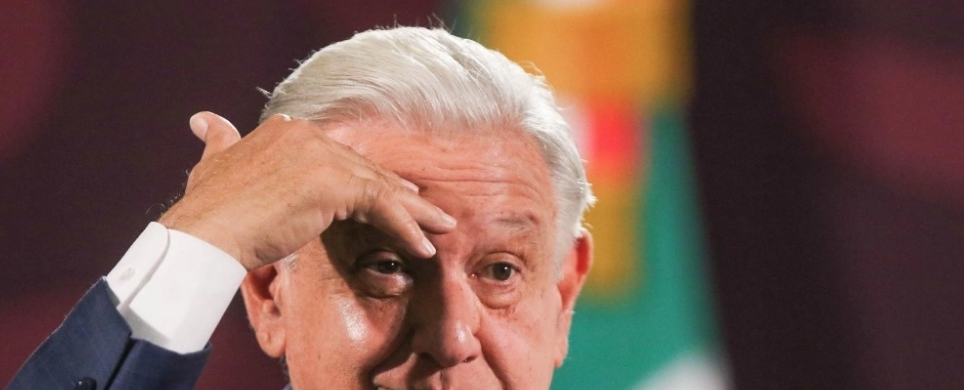 Si se combate a la corrupción el presupuesto alcanza para enfrentar los problemas: AMLO. Destacó que se ha logrado un ahorro de un billón de pesos por no permitir la corrupción