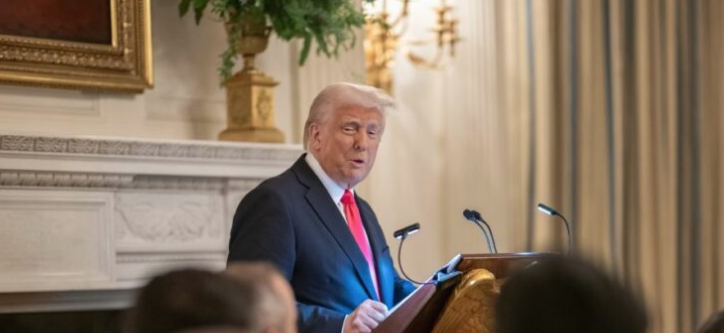 Donald Trump cambió su trato, luego de la réplica canadiense de poner fin a toda cooperación, incluida la militar con Estados Unidos