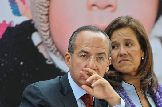 Claudia Sheinbaum exhibe a Felipe Calderón