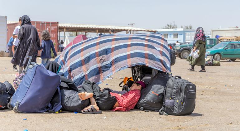 Afganos devueltos a su país sufren torturas, detenciones y amenazas