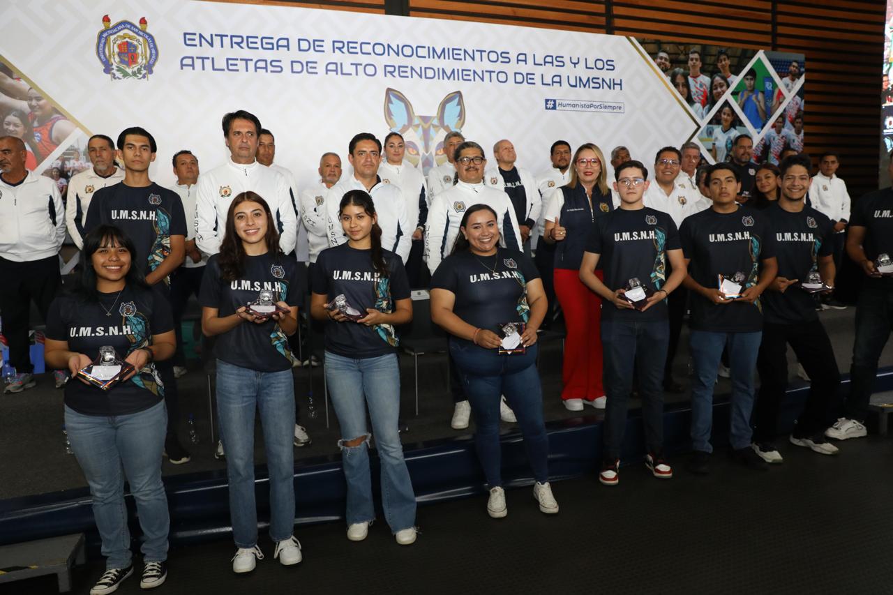 En gestión de Yarabí Ávila, la UMSNH se coloca en el Top 10 en el ámbito deportivo universitario