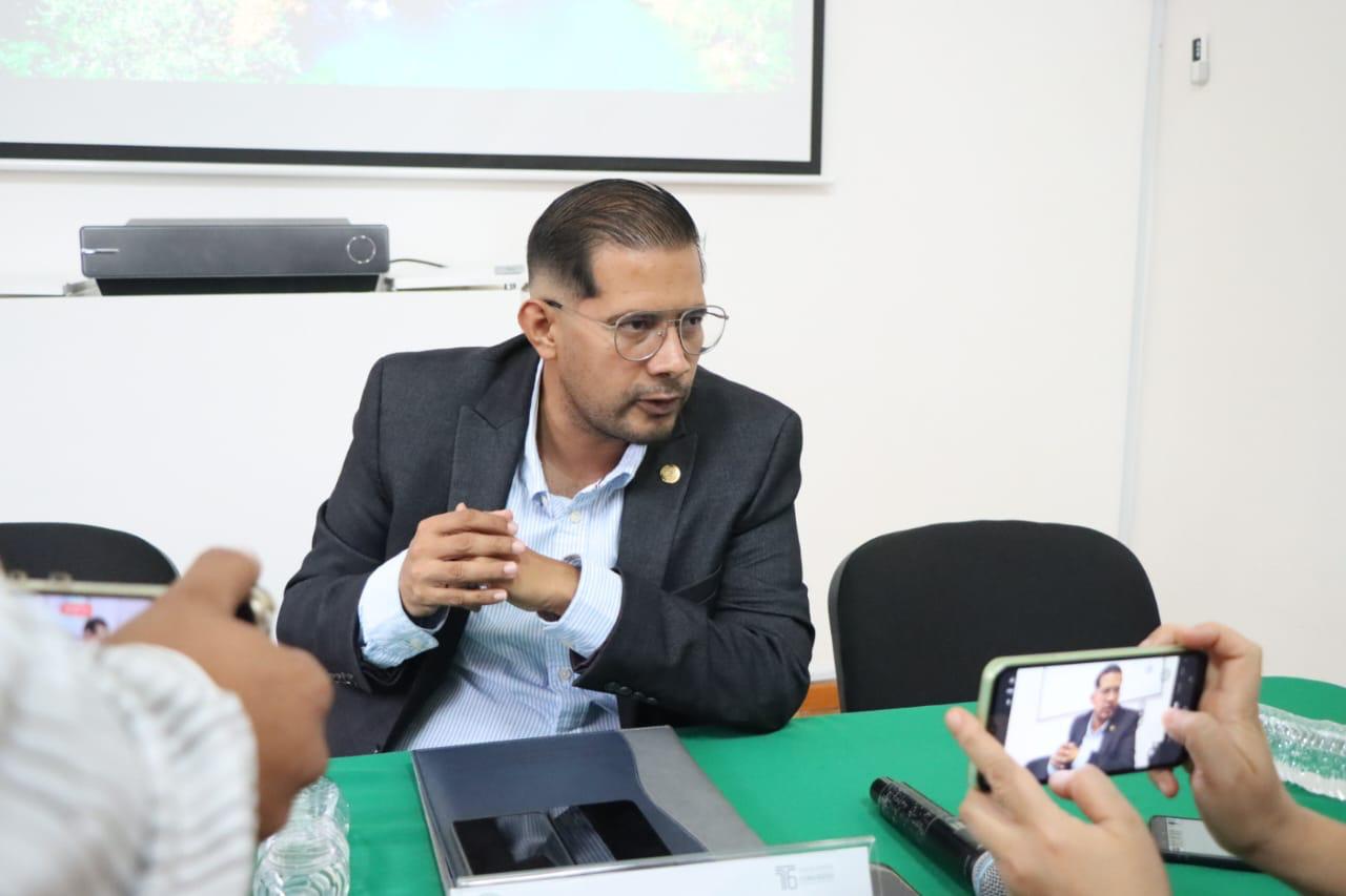 El derecho de acceso a la información está garantizado en Michoacán: Dip. Conrado Paz