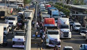 Campesinos y transportistas llegan a acuerdos con Gobernación y levantan bloqueos