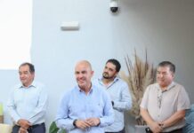 Adolfo Torres brindó atención directa a colonias de la extinta junta local de Santa María