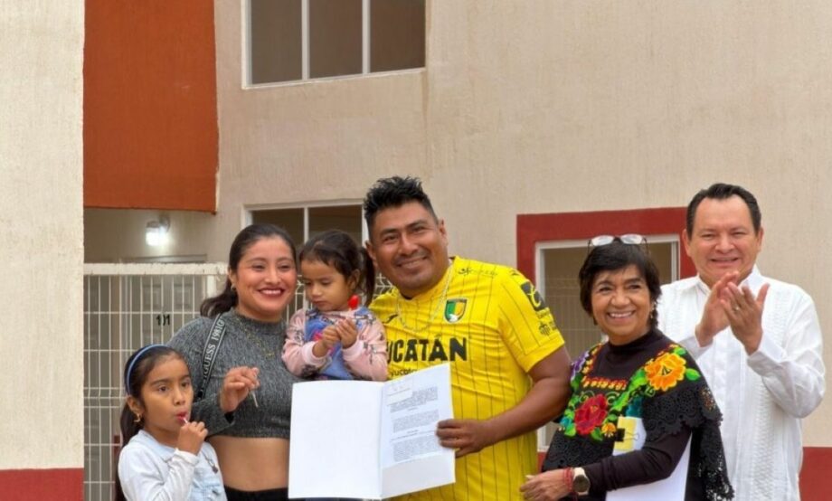 Gobierno Federal entrega primeras 64 viviendas para el bienestar en Yucatán