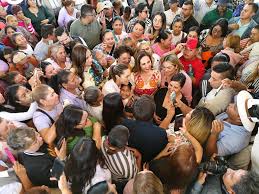 A un año del triunfo de nuestra presidenta Claudia Sheinbaum Pardo, llega a  su Primer Informe de Gobierno con el cariño y la confianza de la gente, con  un 70% de aprobación.